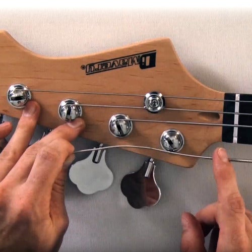 When Should I Change My Bass Guitar Strings?